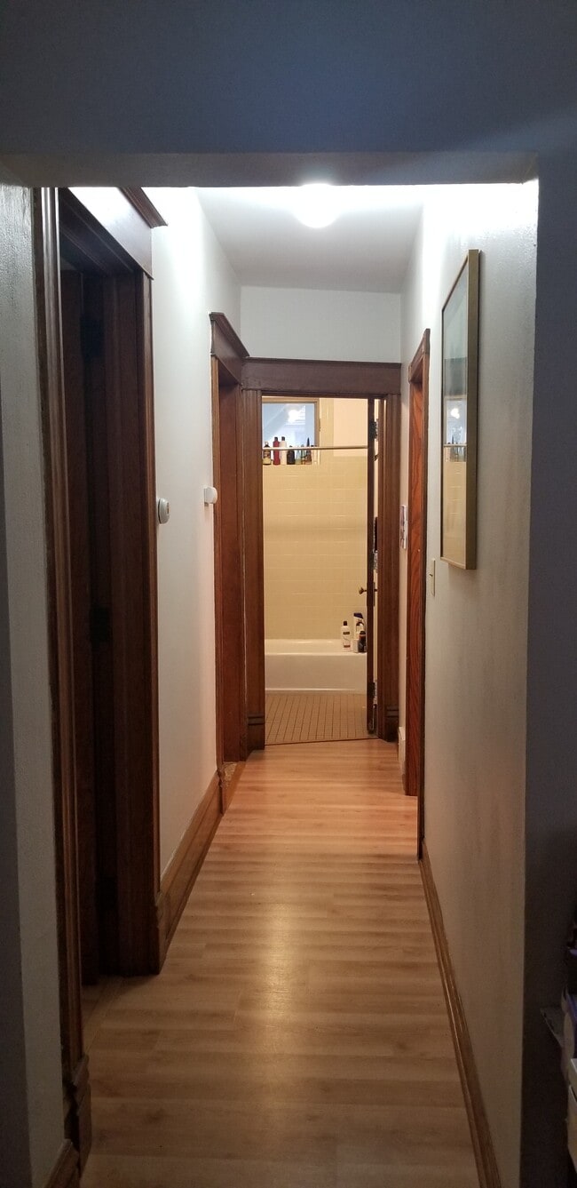 Photo - 1300 Grove Ave Unit Lower