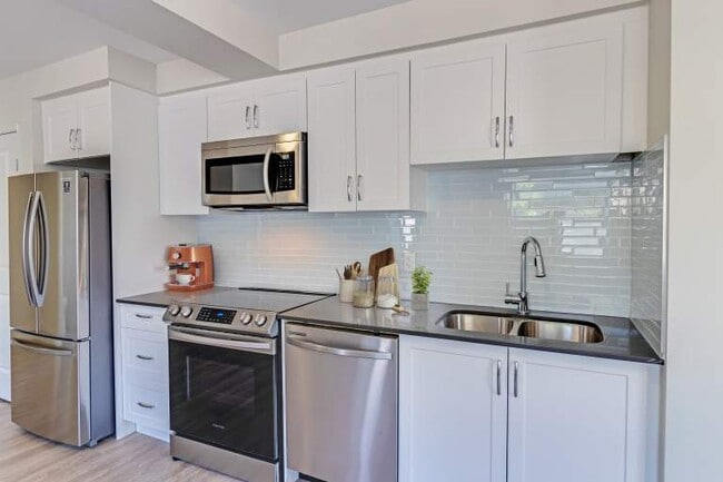 Photo - Metropolitan Apartments