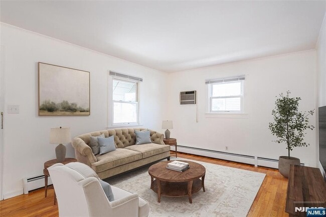 Photo - 116 Edison St