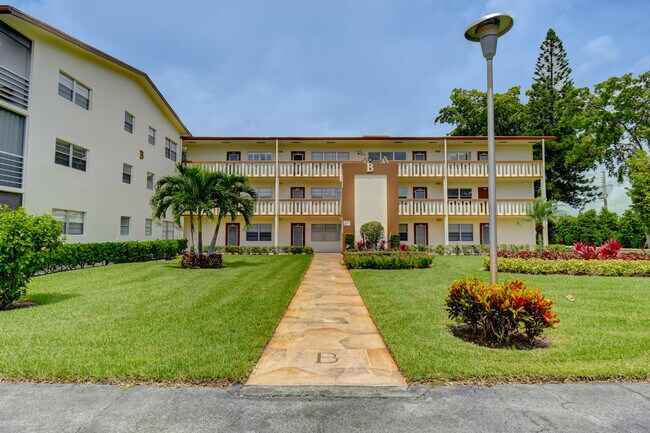 Photo - 54 Mansfield B