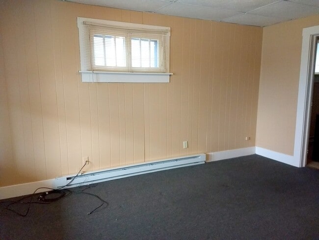 Building Photo - KETN 830-832 Unit KETN830 (B2-069)