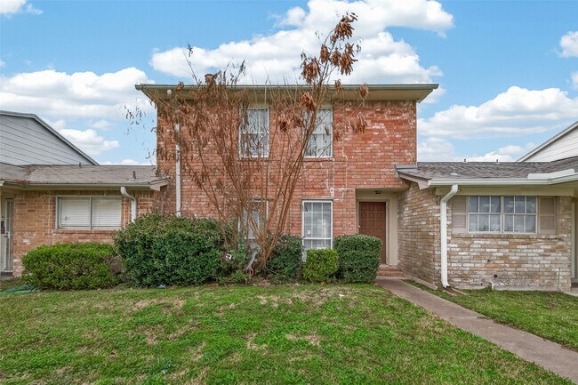 Photo - 6375 S Briar Bayou Dr