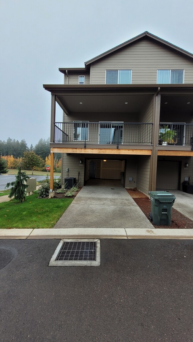 Building Photo - 7065 NW Bountiful Terrace