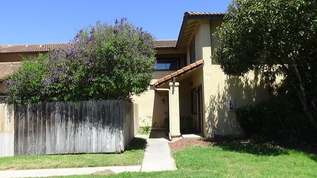 Building Photo - 721 Summerwood Ln Rental