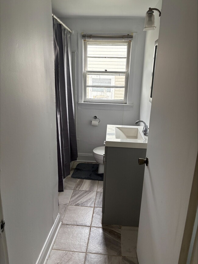 Photo - 215 Palatine Ave