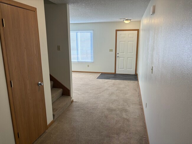 Photo - 806 Waldo St