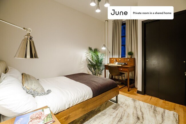 Photo - Private bedroom in 3 bed/1 bath Home Unit C