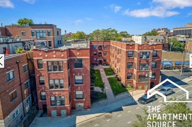 Photo - 2888 N Clark St Unit 3