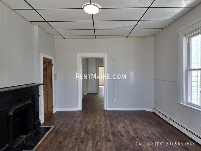 Photo - 139 Oak St Unit 1F