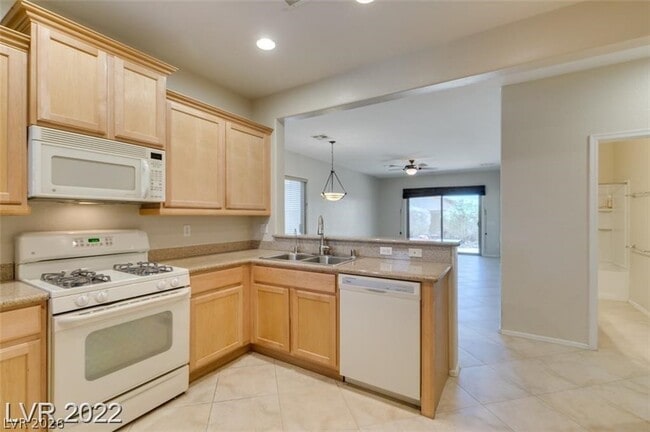 Photo - 5985 Falconer Ave