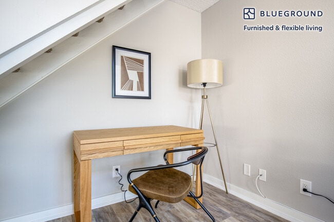 Photo - 615 S Catalina Ave Unidad FL3-ID397