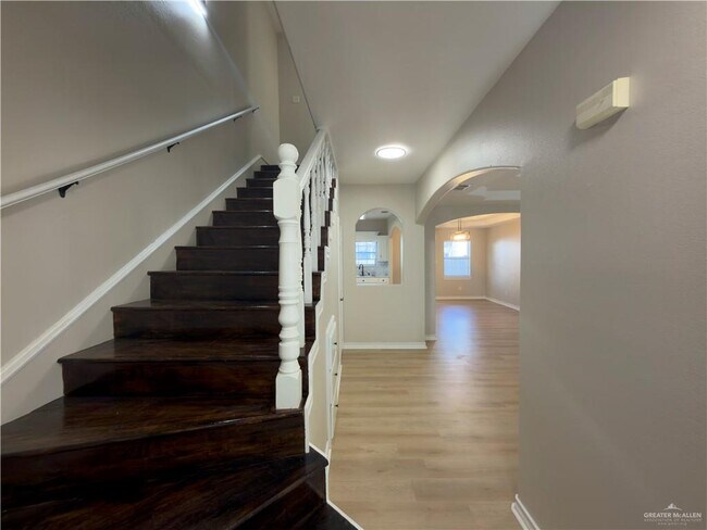 Photo - 19 Sumpter Ct