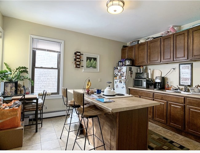 Photo - 142 K St Unit 2