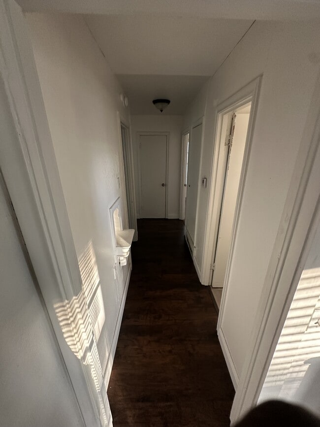 Photo - 4855 Elena St