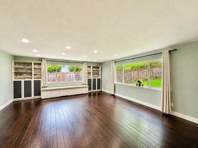 Photo - Gorgeous 3B2B Home in Prime Education Hill Location!