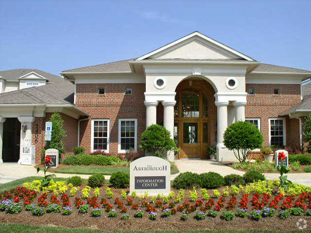 Clubhouse - Ashborough Apartments