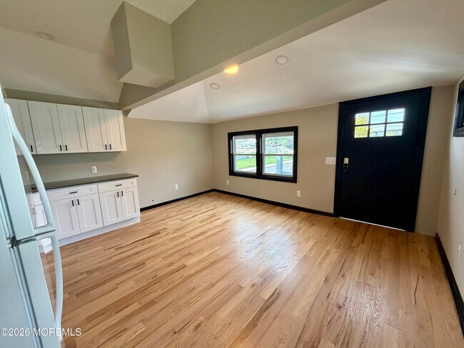 98-100-100 Raritan Ave