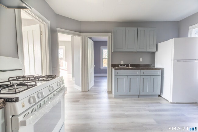 Photo - 132 Beaver St Unit First Floor