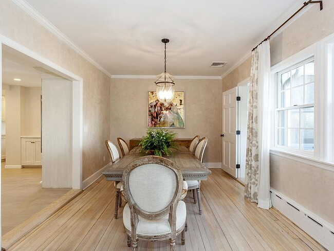 Photo - 4-Bed Oasis in Old Greenwich - Spacious 1,829 Sq Ft with 2 Full Baths!"