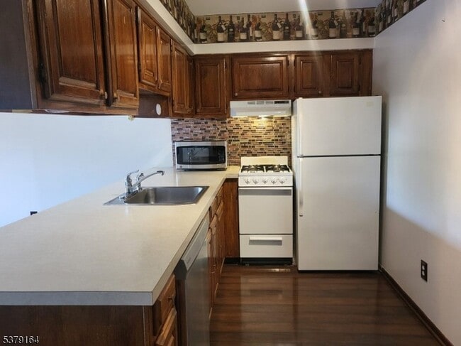Photo - 1 Red Lodge Dr