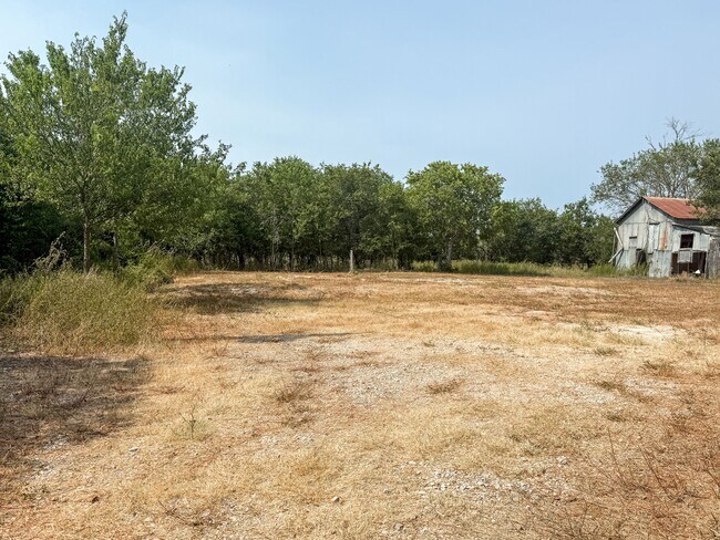 8279 Green Valley Rd