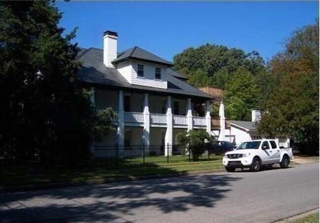 Photo - Spacious 2 Bedroom Apartment in Euwanee Park