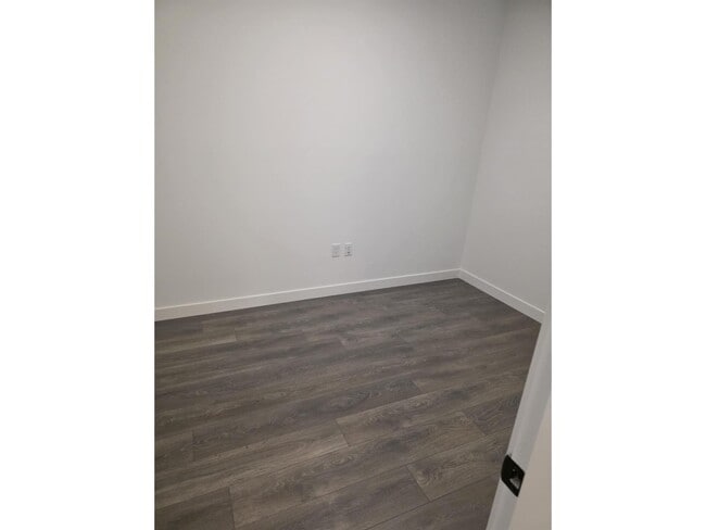 Photo - 10485-10139 139 St Unité D506