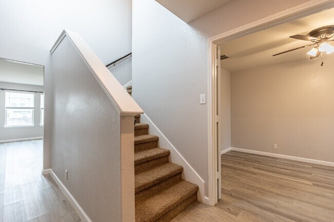 Photo - 6414 Dynamic Sound