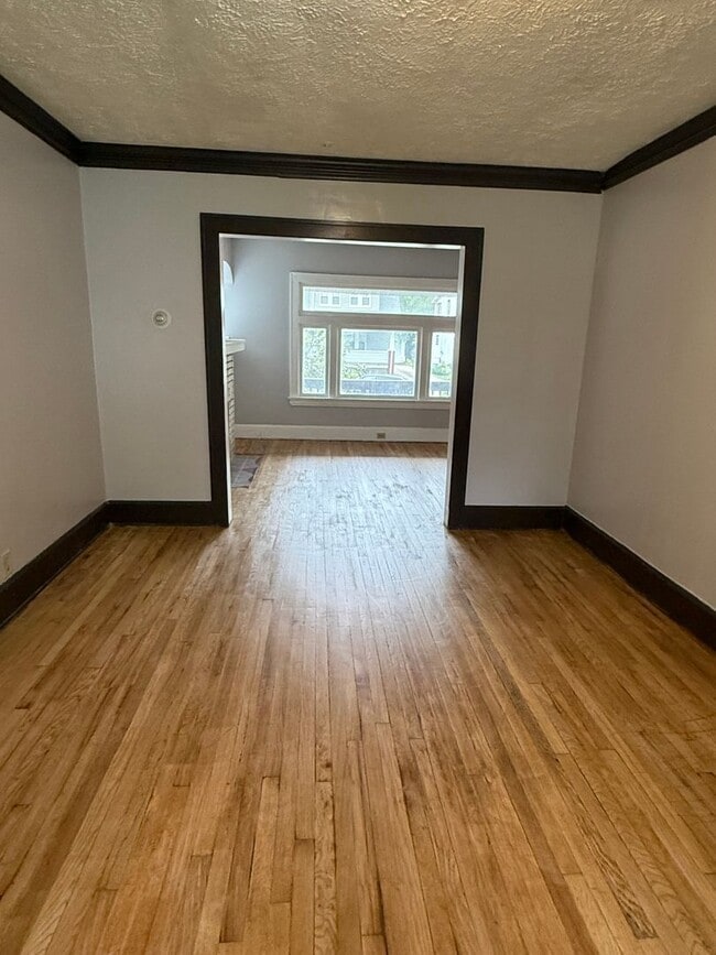 13207 Christine Ave