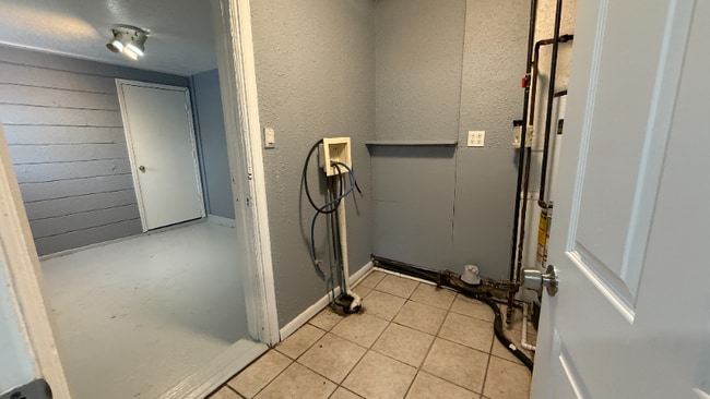 Photo - 2680 Latonia Blvd