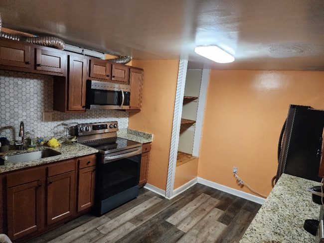 Photo - 12713 Claxton Dr