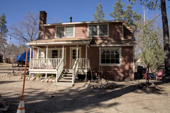 Building Photo - Cozy 3 Bedroom Home in Big Bear Lake