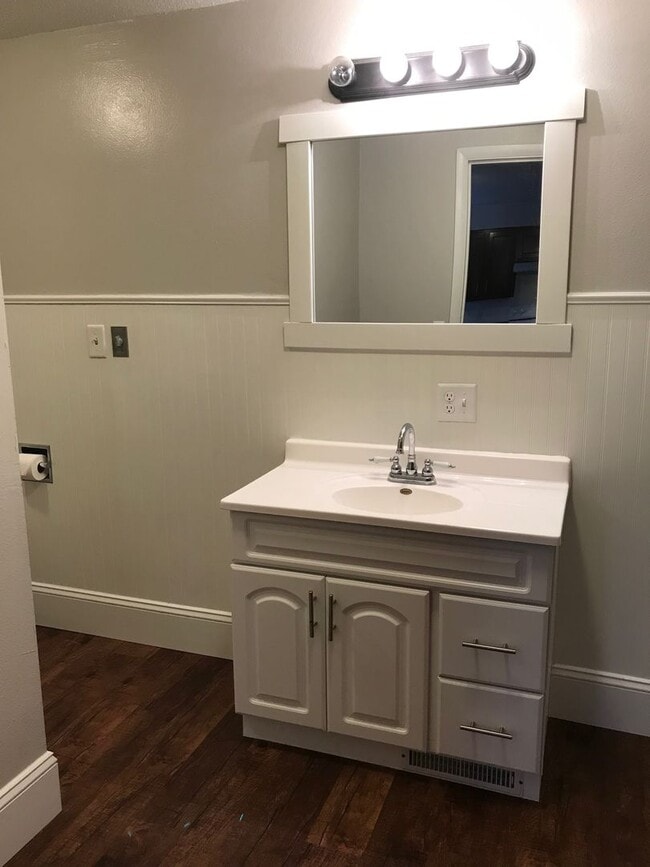 Photo - 117 W Elm St Unidad 117