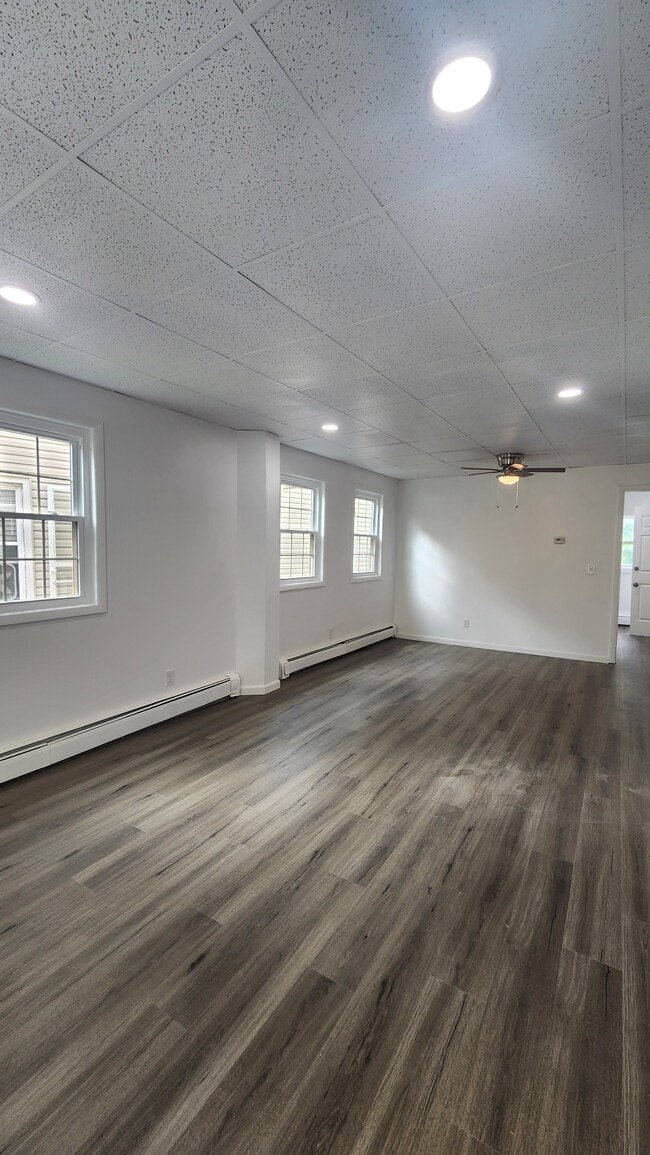 Photo - 4 Norton Pl Apartments Unit Lower