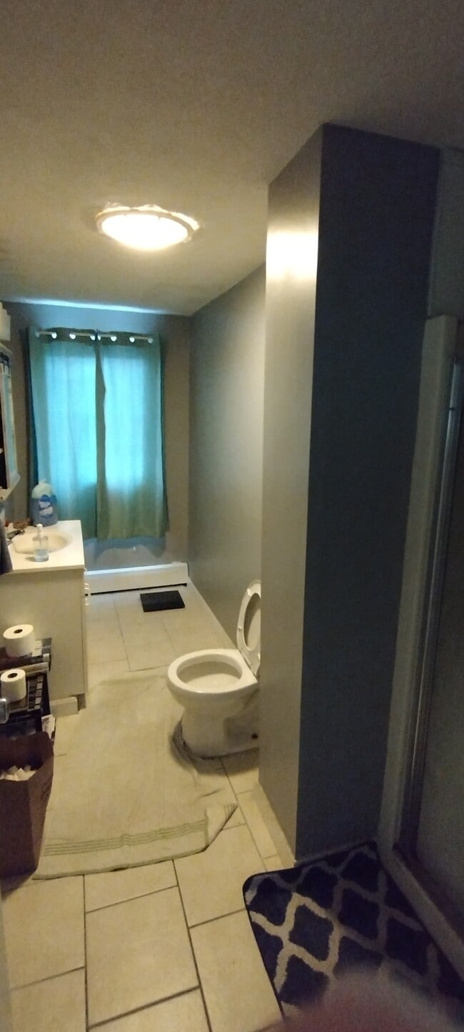 Building Photo - 138 Wilmarth Ave Unit 2nd Floor