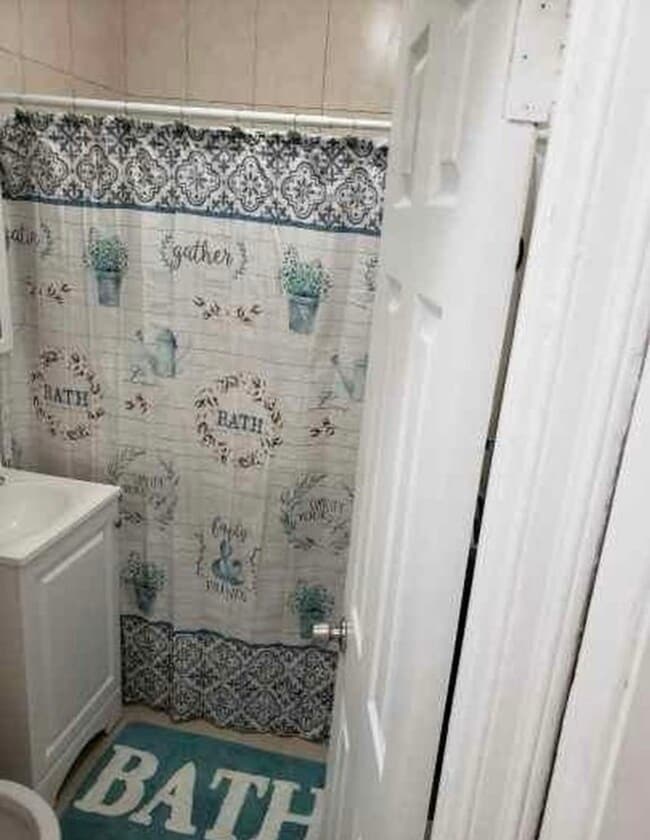 Photo - 80 E 19th St