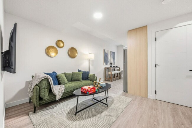 Photo - 10749-10773 73 Ave NW Unit ID1322480P