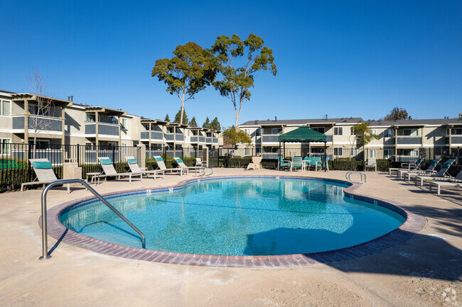 Meadowridge Apartments - Meadowridge Apartments