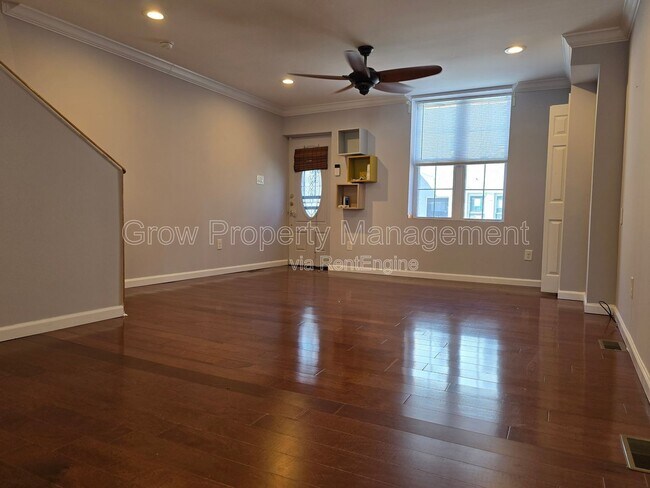 Photo - 1649 S Bailey St