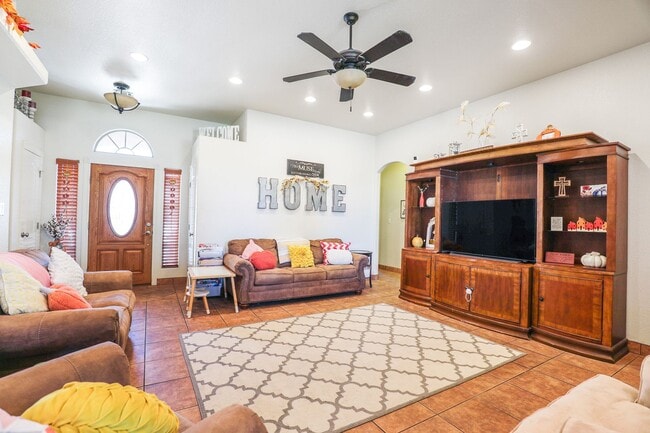 3813 Driftwood Ave