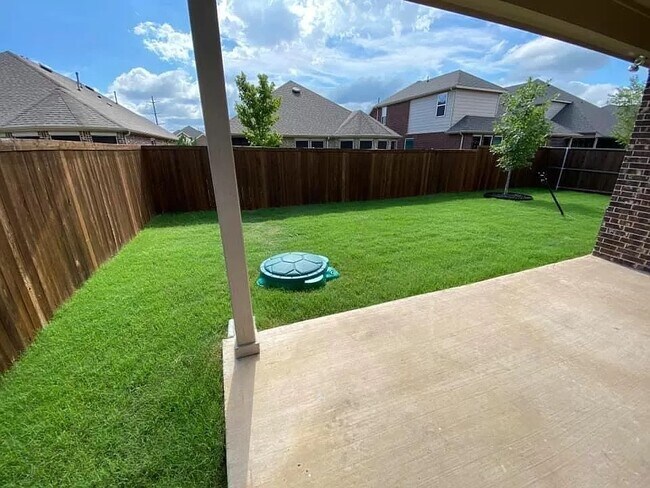 Photo - 4812 Big Bear Cir