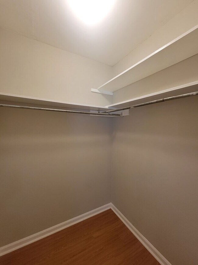 336 Salem Dr