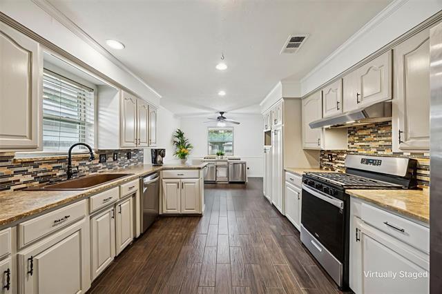 Photo - 1610 Lexington Dr