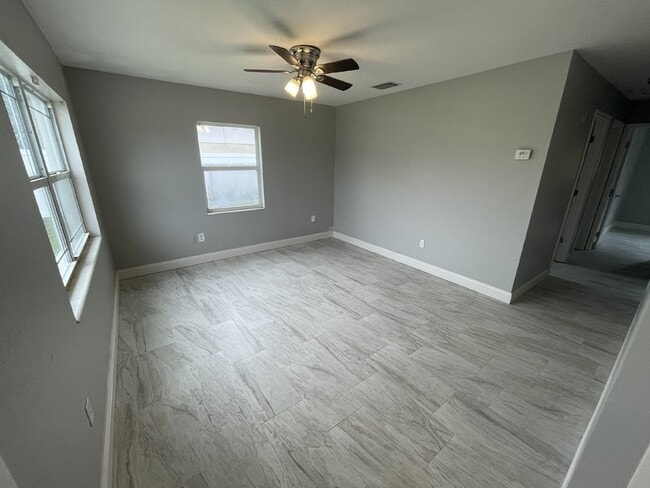 Photo - Fully renovated 3B 1B home