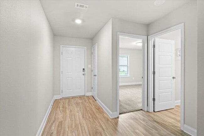 Photo - 18401 Elkwood Dr