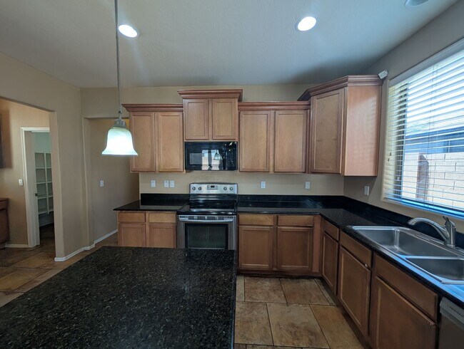 Photo - 4 Bedroom 2.5 Bathroom Gate Copper Canyon Ranch Home