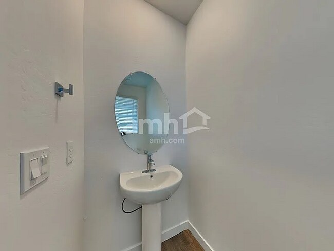 Photo - 18492 W Honeysuckle Dr Casa