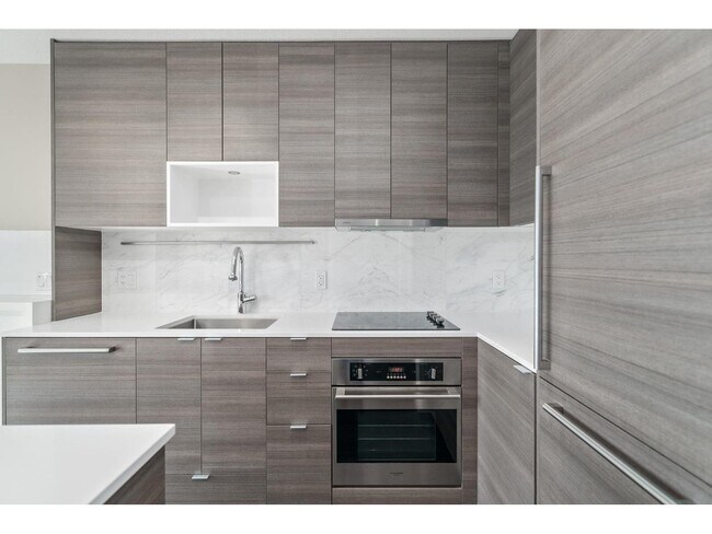 Photo - 13398-13104 104 Ave Unit 12XX