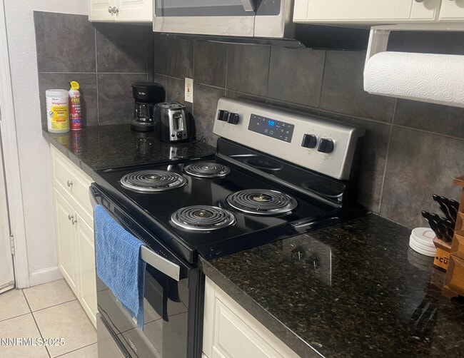 Photo - 1995 Trainer Wy