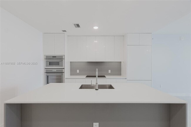 Photo - 700 NE 24th St Unit 2603